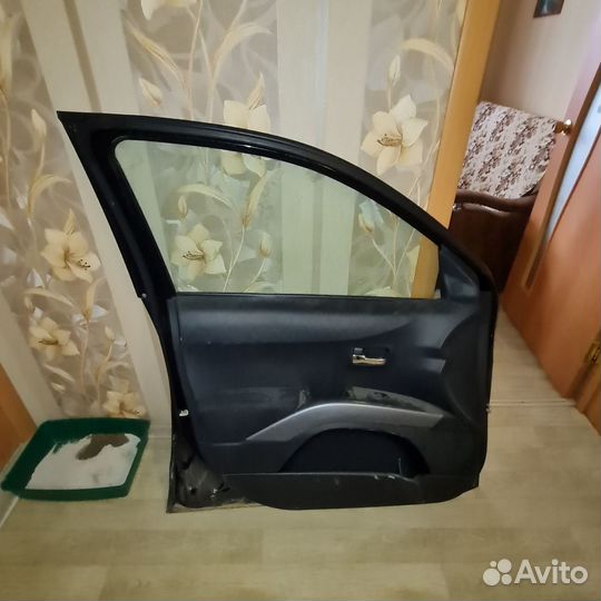 Двери задняя, передняя левые