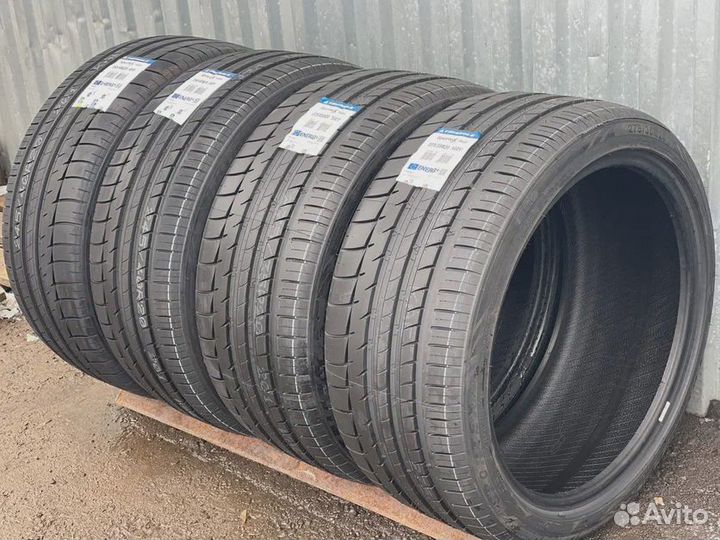 Triangle TH201 275/35 R20 и 245/40 R20 103Y