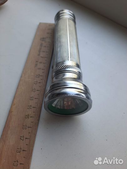 Фонарик ручной металлический