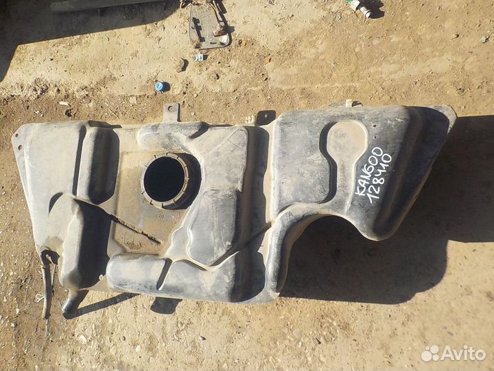 Бак топливный Renault Logan