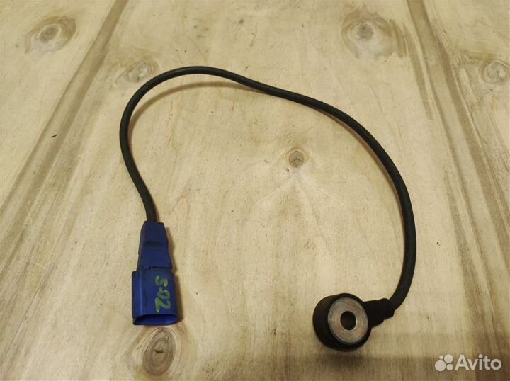 Датчик детонации Audi A4 B7