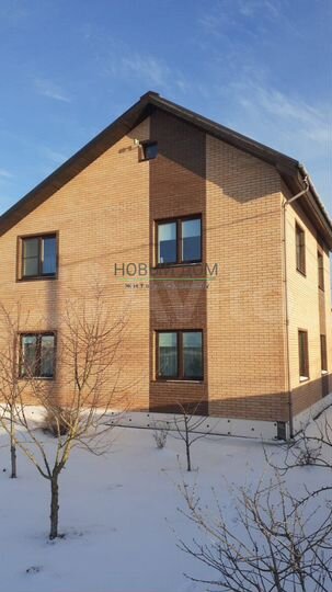 Коттедж 167,7 м² на участке 11 сот.