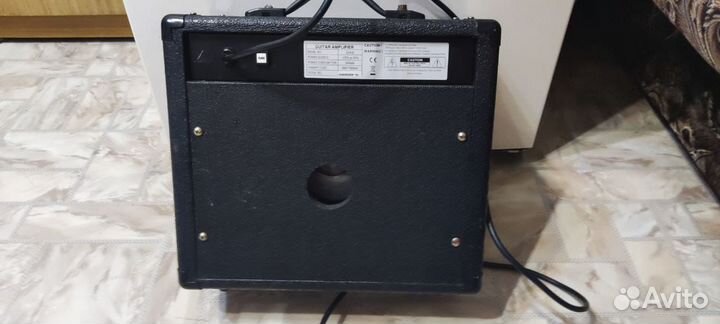 Гитарный комбоусилитель