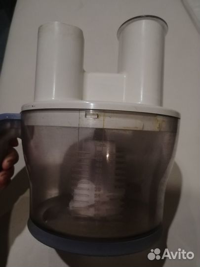 Большая чаша в комплекте с ножом блендера philips