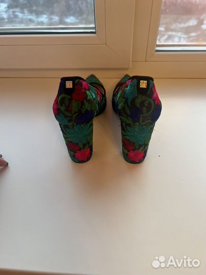 Туфли женские 39 размер