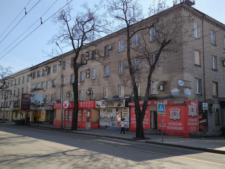 Площадь, 420 м²