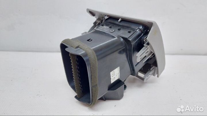 Дефлектор передний левый Toyota Corolla E140 1.8