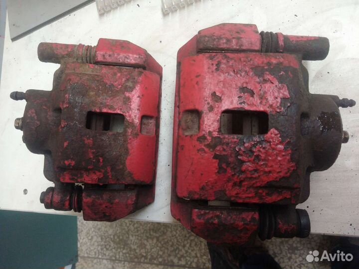 Супорта передние Mazda 626GE