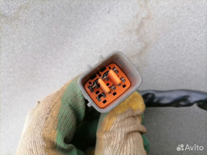 Замок двери передней левой для Mazda 626 (GE)