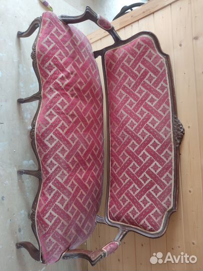 Старинный гарнитур стол 2 кресла диван