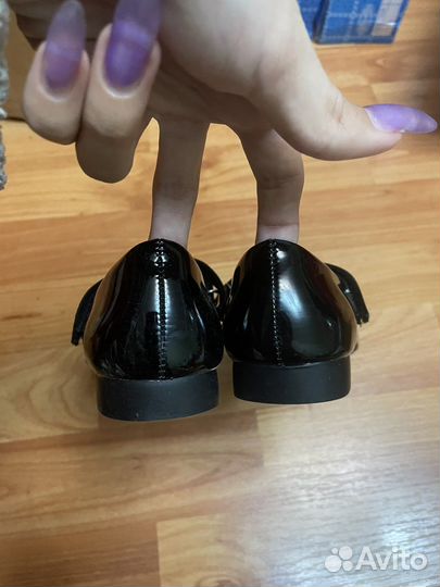 Туфли для девочки. 32,34 размеры