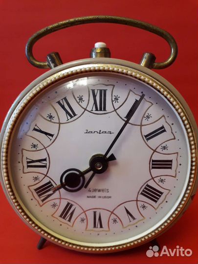 Часы будильник СССР Янтарь, Слава