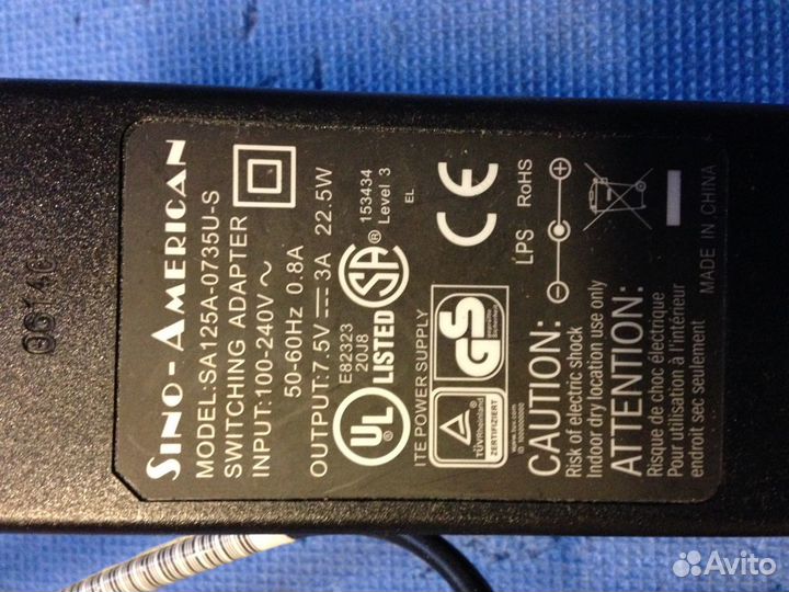 Адаптер (блок питания)