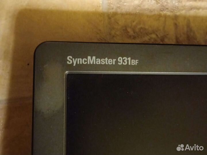 Монитор Samsung