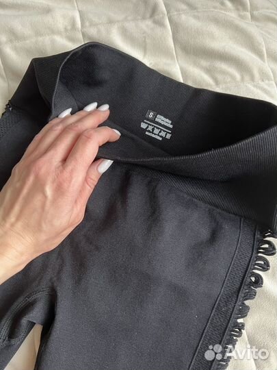 Тайтсы леггинсы пуш ап