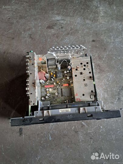 Магнитола на Porsche Cayenne