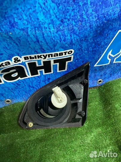 Фонарь в крышку задний левый Nissan Qashqai J10