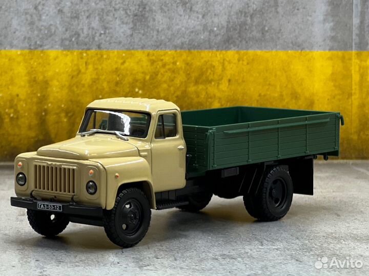 Модель Газ 53-12 1/43 наш автопром