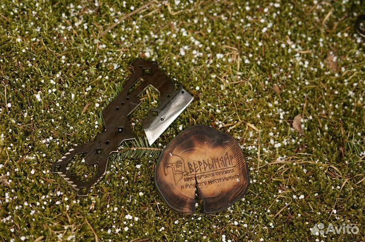 Топор рабочий