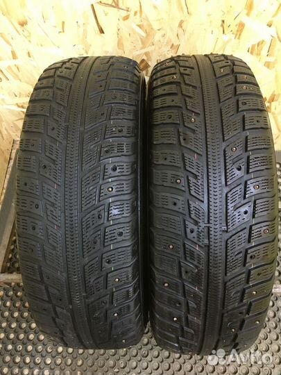 Kumho I'Zen KW22 215/65 R16 98T
