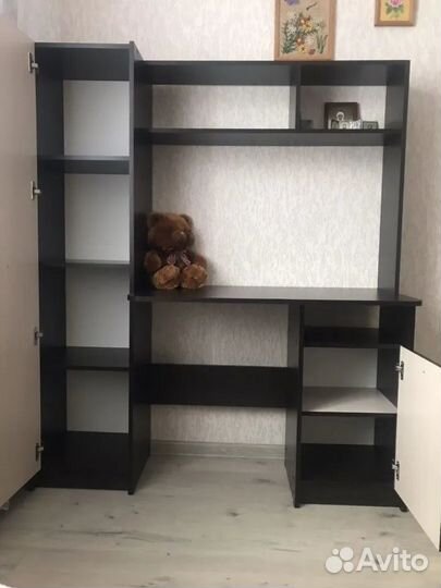 Письменный стол с пеналом