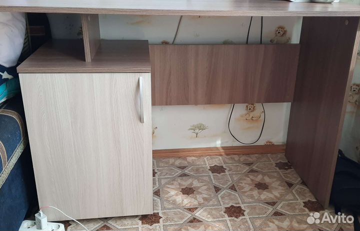 Стол для школьника