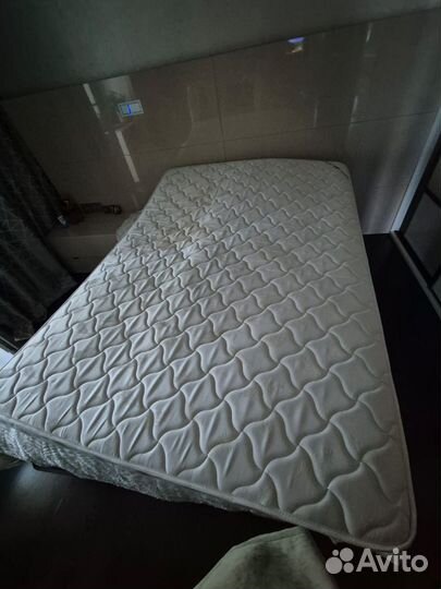 Матрас 140х200 бу