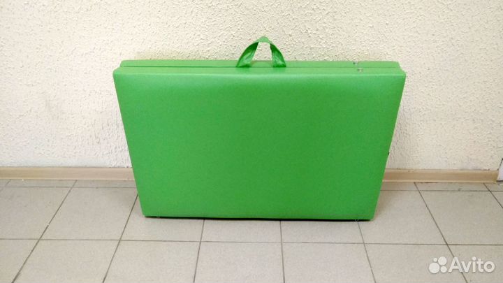 Кушетка для наращивания ресниц