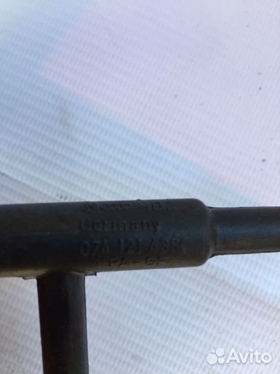 Тройник системы охлаждения Фольксваген Транспортёр