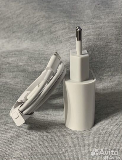 Зарядка на iPhone