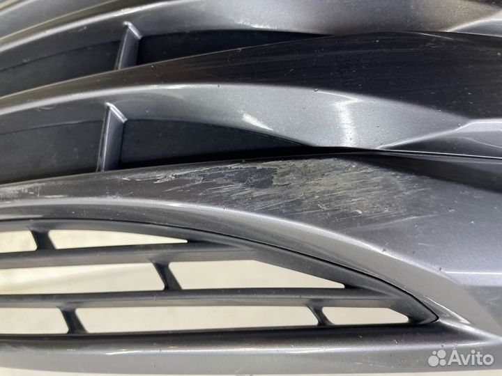 Решетка бампера передняя Toyota Camry XV70 2017