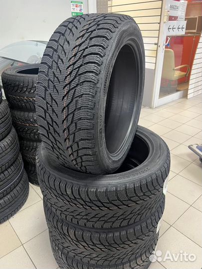 Ikon Tyres Autograph Snow 3 SUV 235/65 R17
