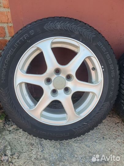 R16 Nokian Tyres Hakkapeliitta 8 215/55, PCD 5x114.3 DIA 66.1