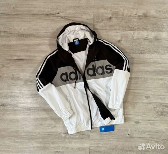 Ветровка Adidas (новинка 2024)