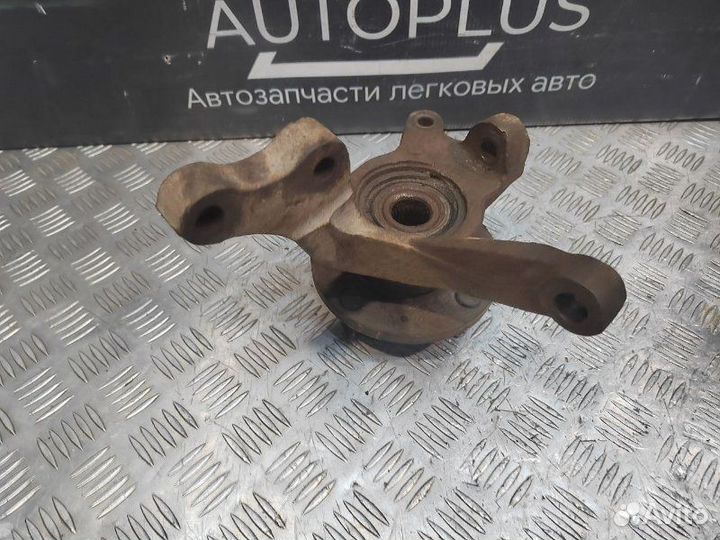 Поворотный кулак левый Hyundai Lantra 2 1.6