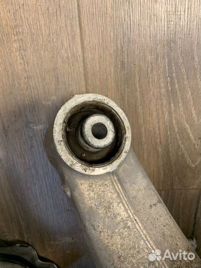 Рычаг задний правый Bmw X5 E53 3.0D M57 2003