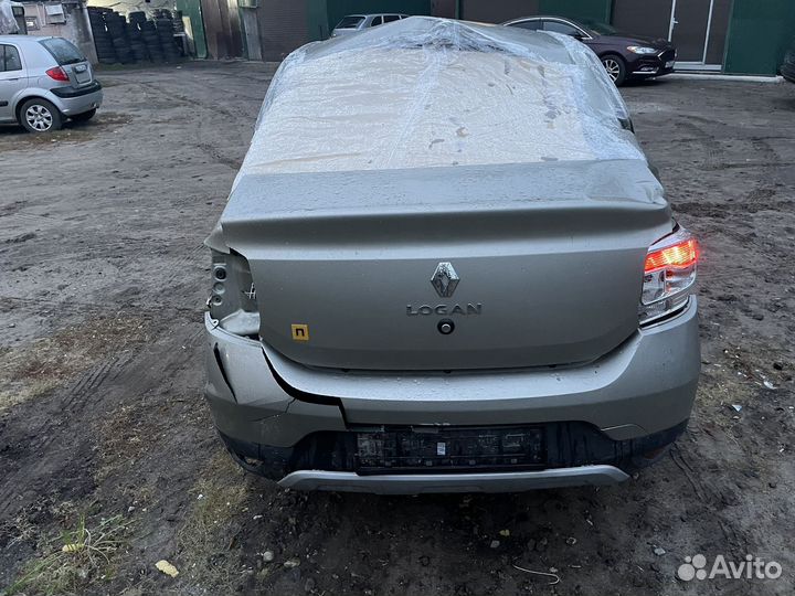 Renault Logan Stepway 1.6 МТ, 2021, битый, 20 000 км