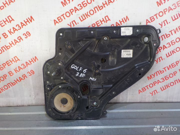 Стеклоподъемник механический задний правый Гольф 6