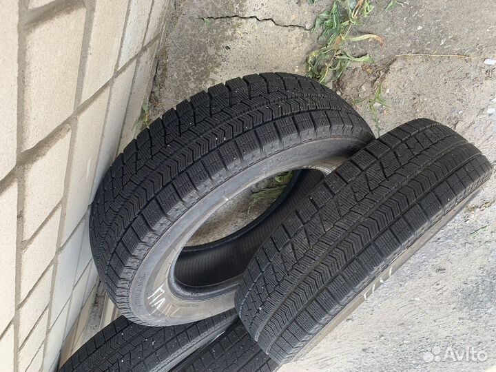 Bridgestone Blizzak VRX 185/65 R15