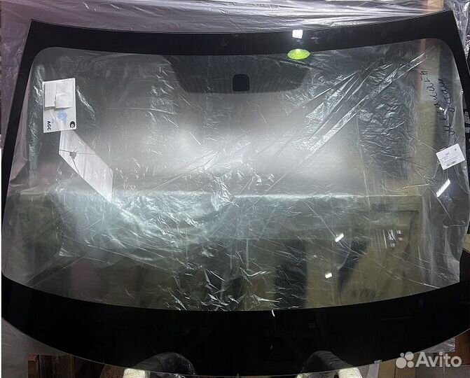 Лобовое стекло BMW 1-Series E81 2007-2011 AGC 2448agngnv