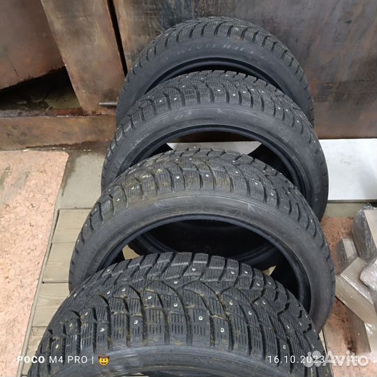 Dunlop SP Winter Ice 02 245/40 R18