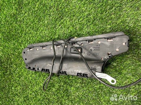 Подушка безопасности в сиденье Volkswagen Passat