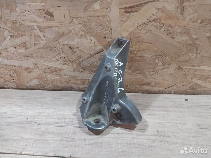 Кронштейн АКПП левый Audi A6 C5 VW Passat B5