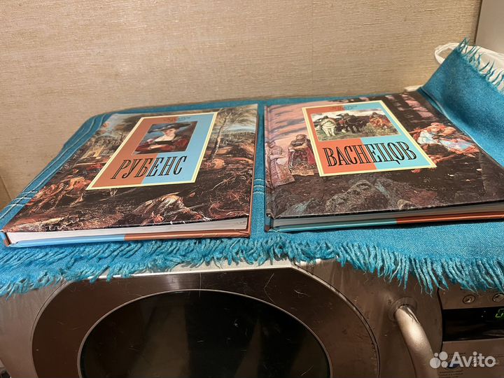 Книги новые подарочные Васнецов и Рубенс