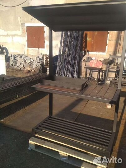 Мангал с крышей лофт