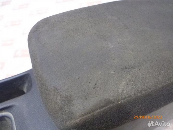 Подлокотник Mitsubishi Lancer CS1A 4G18 2007