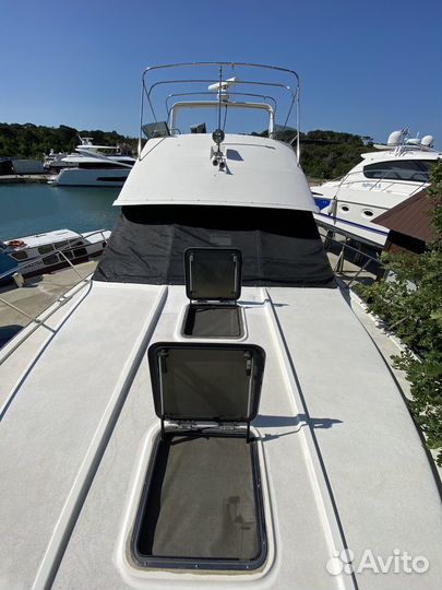 Моторная Яхта Silverton 12 м