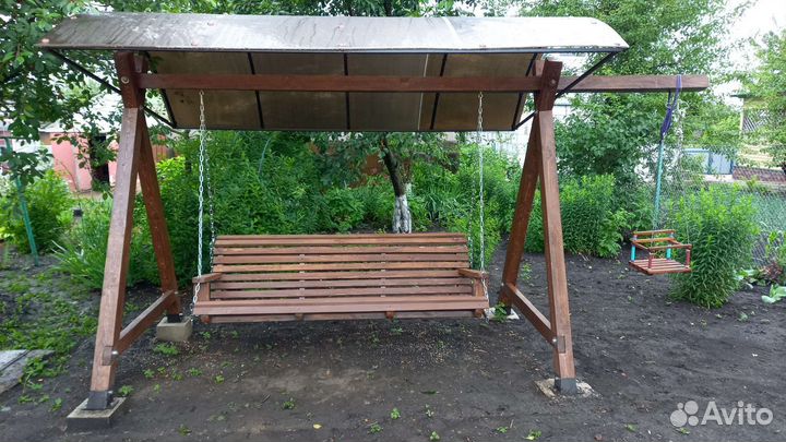 Садовые качели новые