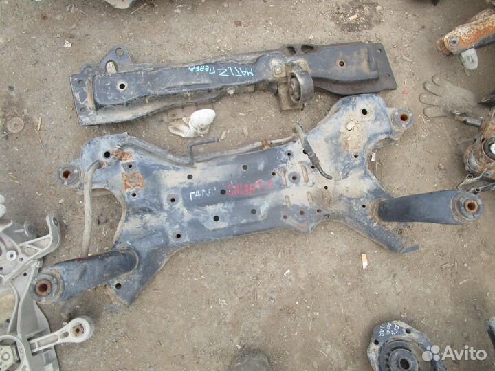 Подрамник передний Mitsubishi Galant 9