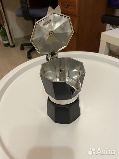 Кофеварка bialetti гейзерная (3 чашки)